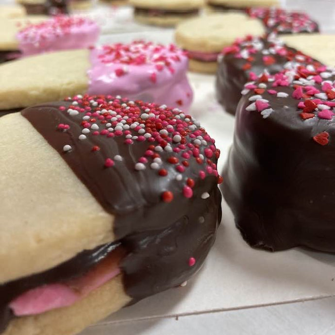 Tripician's Macaroons is your One-Stop-Valentine's-Shop! Here is Why!