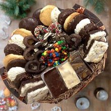Load image into Gallery viewer, Seaside Sweets Party Basket