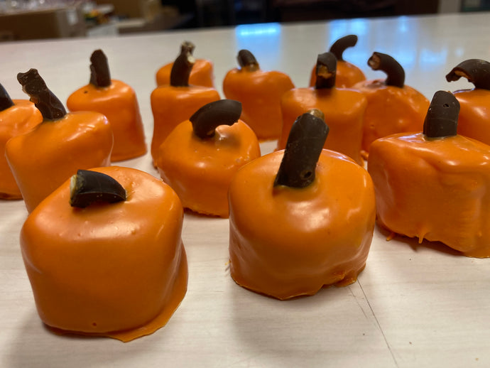 Marshmallow Pumpkins, Chocolate Lollipops,Pumpkin Pie Fudge