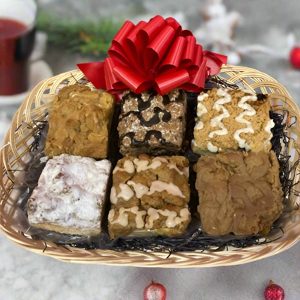 NEW! Crumb Cake Sampler Basket - Available late OCTOBER