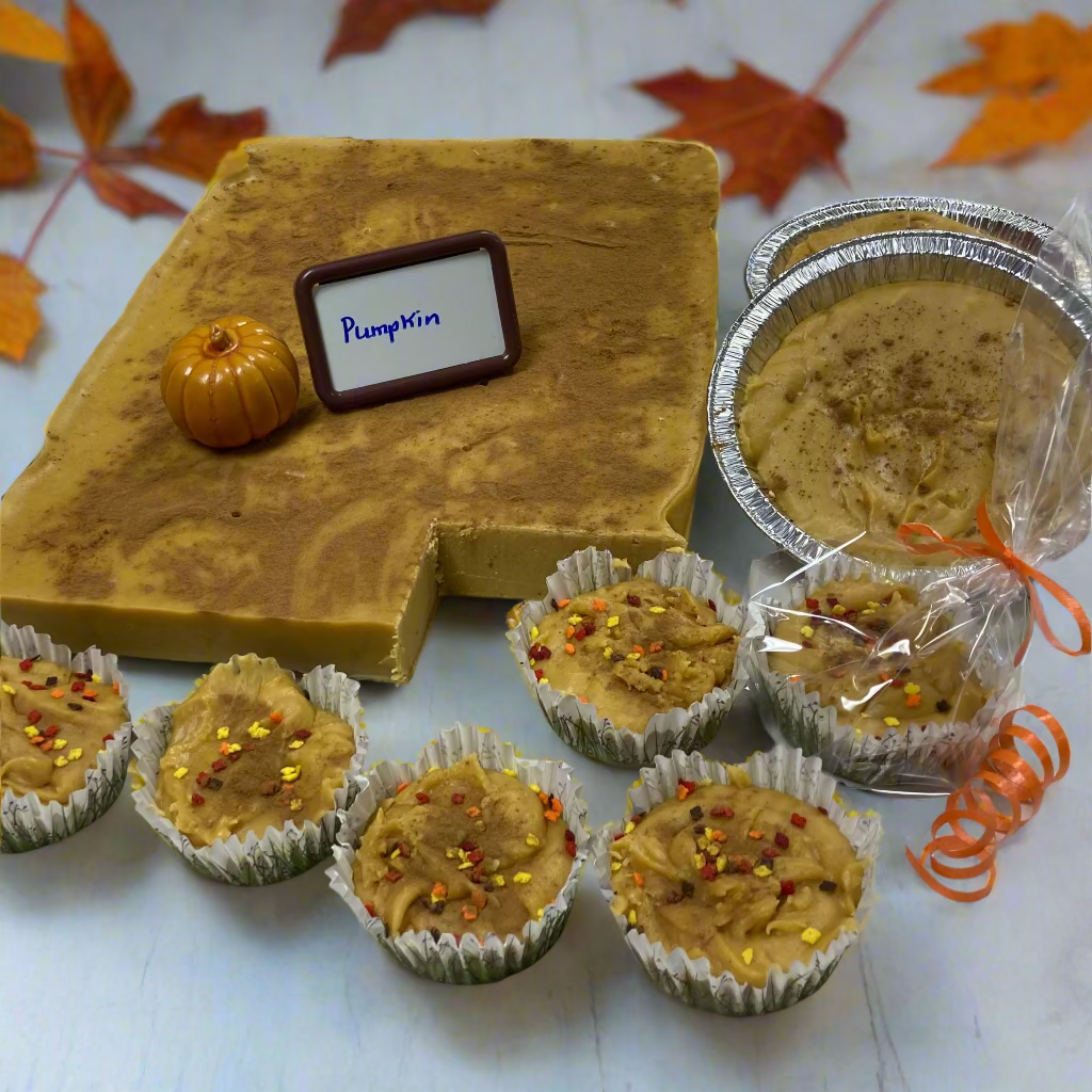 Pumpkin Pie Fudge Tins and Muffin-size Favors
